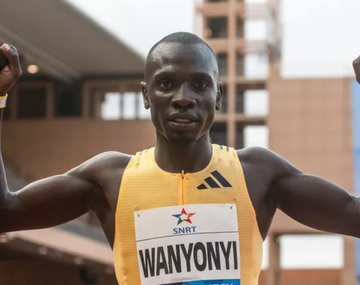 Wanyonyi Sets New Records in Thrilling 800m Victory