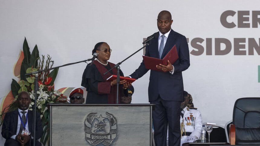 Daniel Chapo Sworn in as Mozambique’s President Amid Protests and Boycott